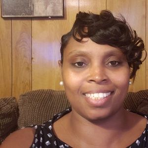 Meet your Posher, Jenneifer